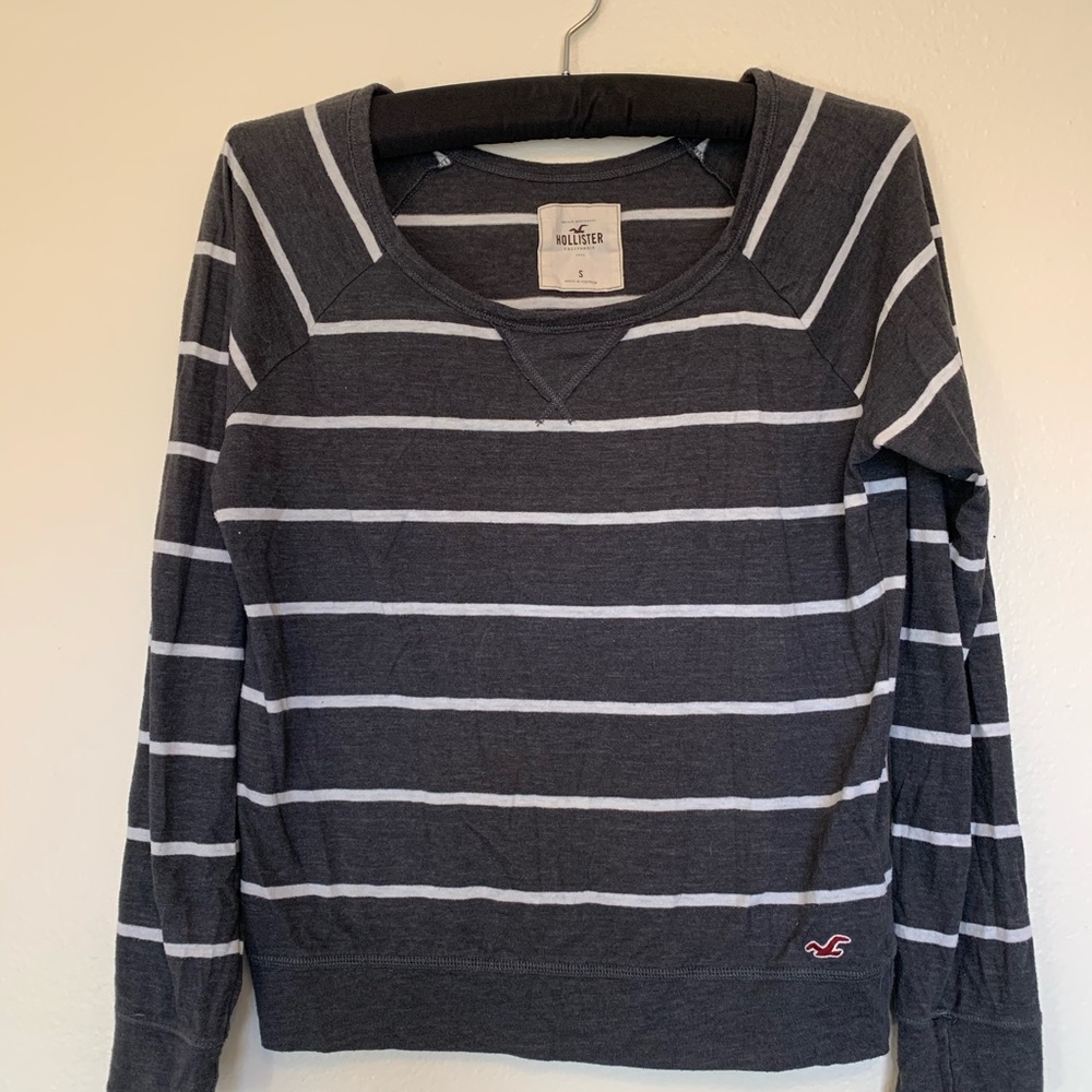Hollister Grey striped Long-sleeve. Size Small
